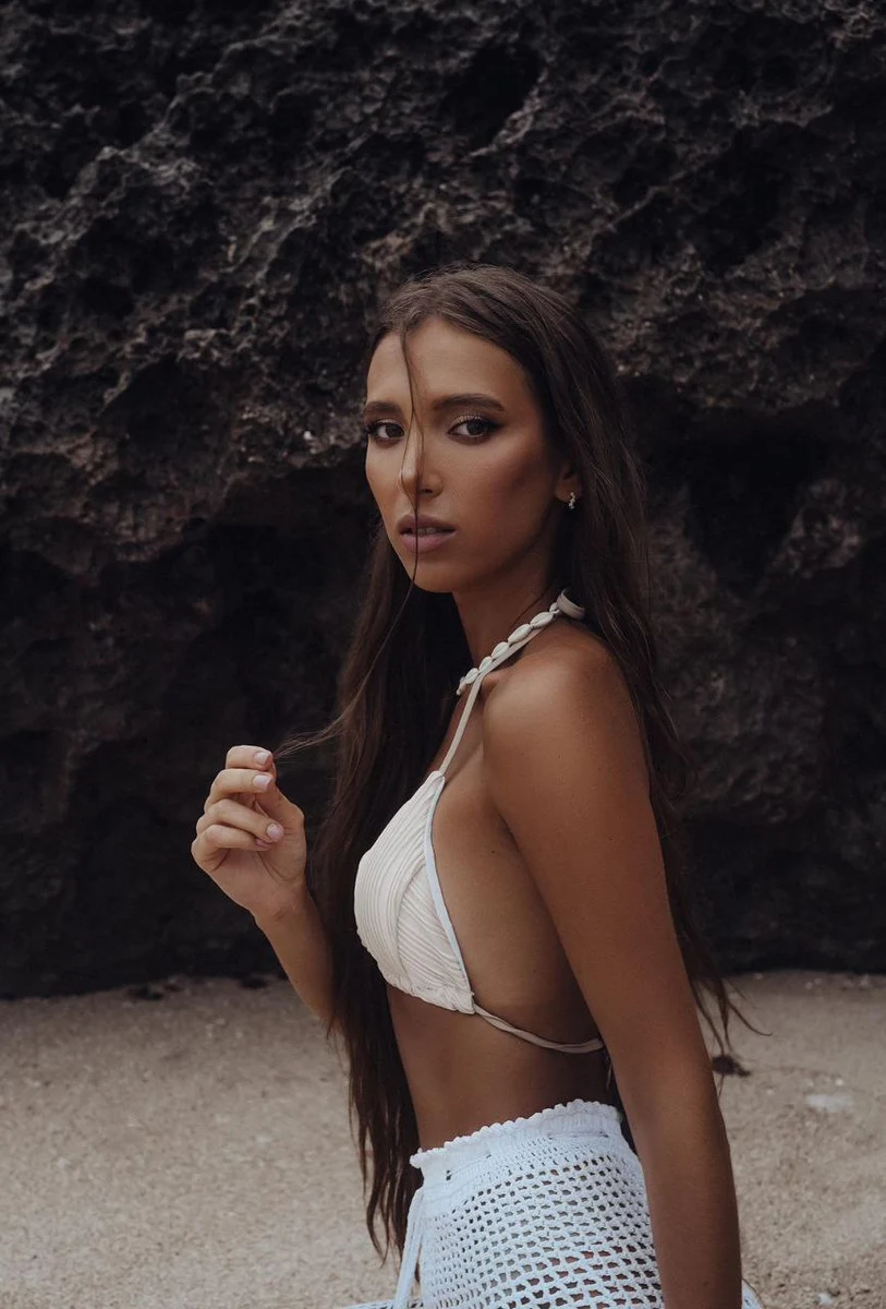 Николь escort in Tyumen