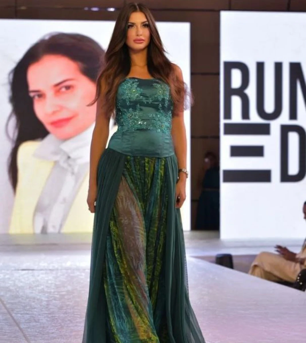 Нинель escort in Tyumen