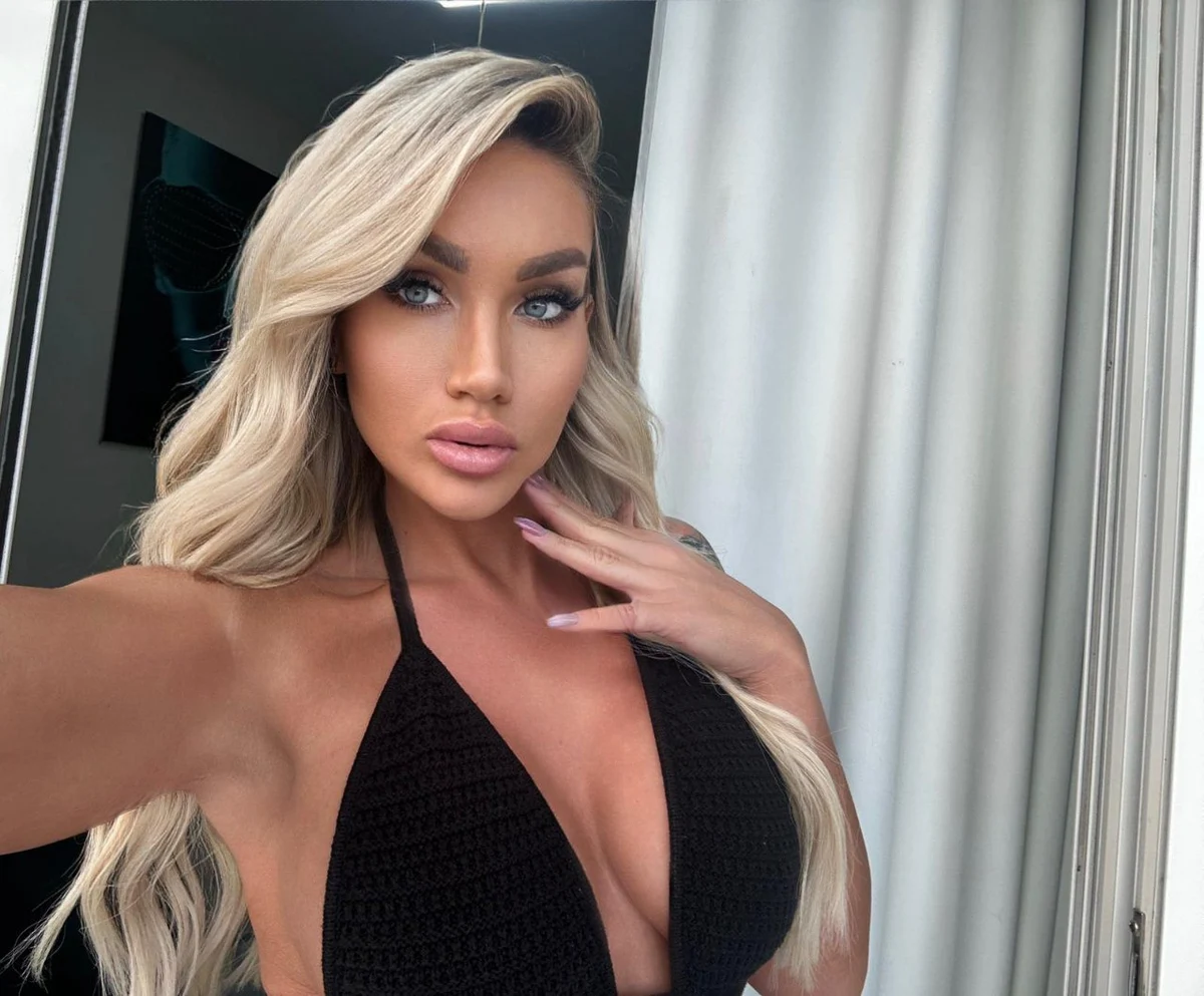 Норина escort in Tyumen