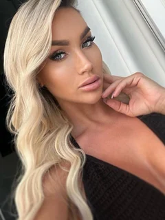 Норина escort in Tyumen