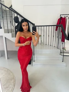 Рузанна escort in Tyumen