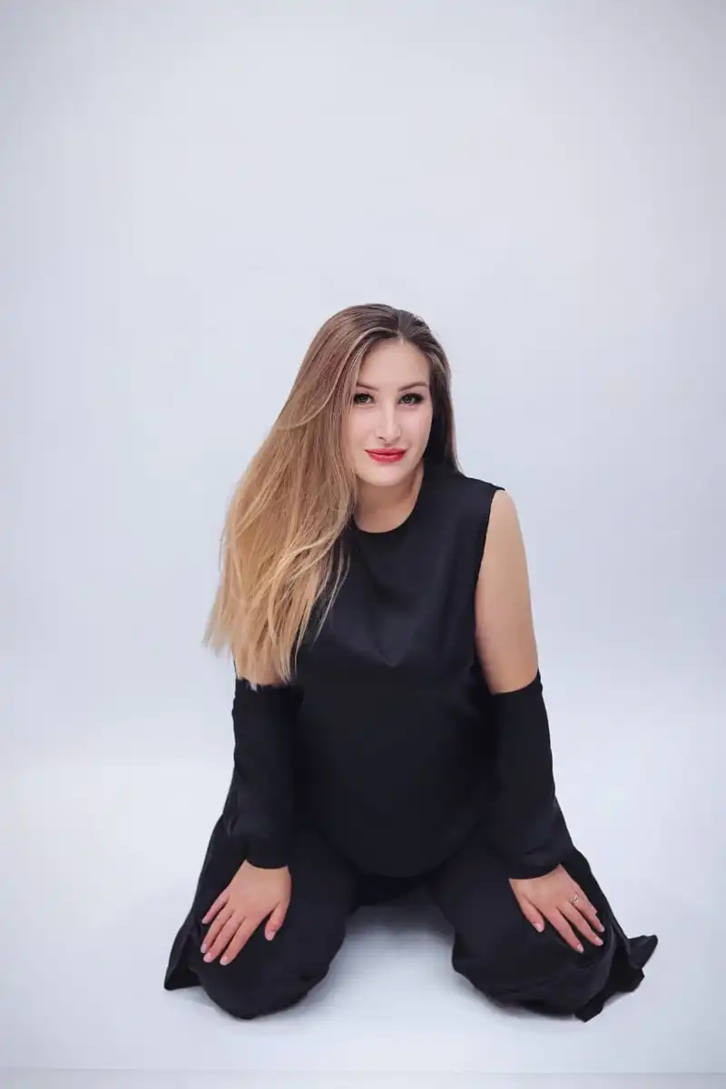 Светлана escort in Tyumen