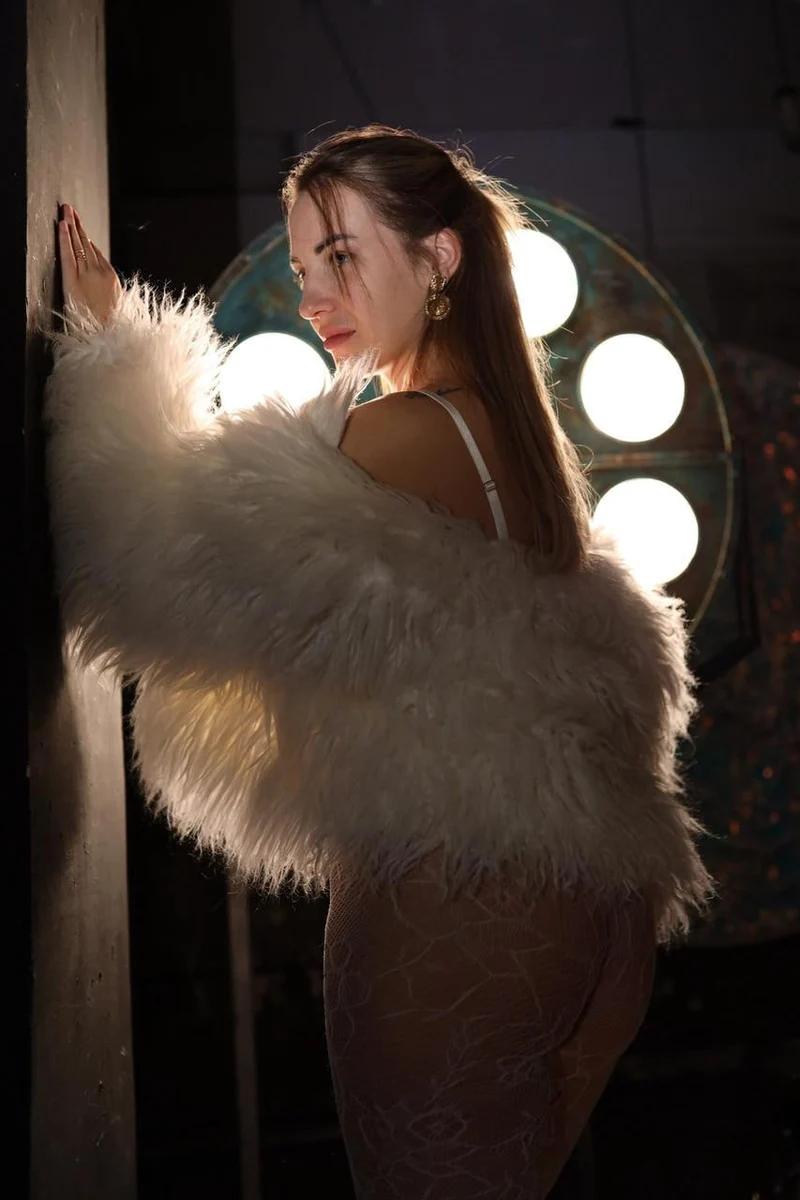 Теона escort in Tyumen