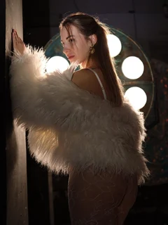 Теона escort in Tyumen