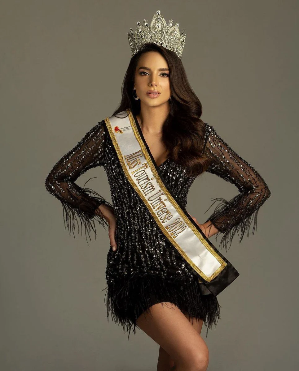 Зарина escort in Tyumen