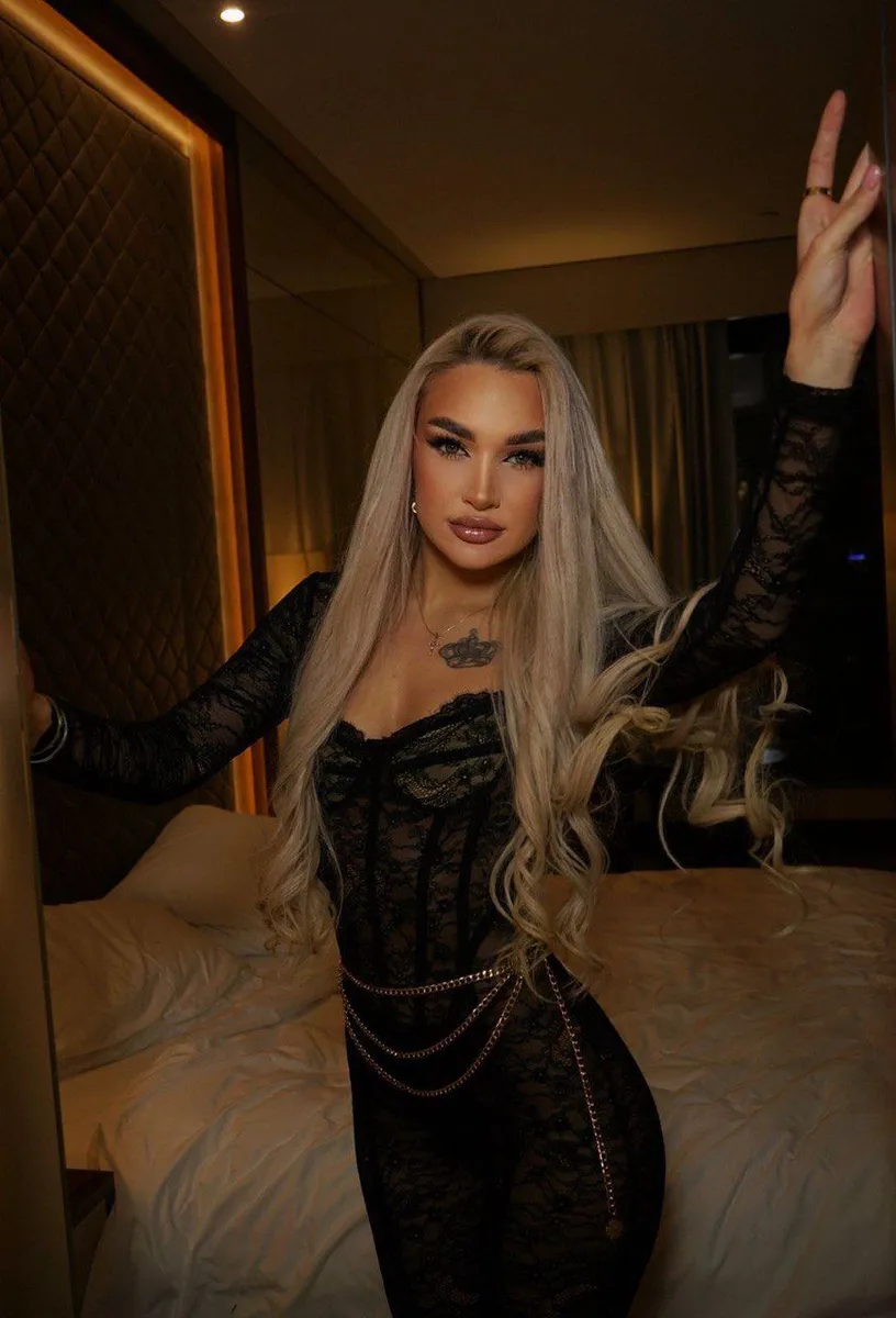 Златослава escort in Tyumen